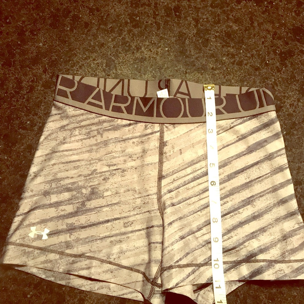 Underarmour compression shorts